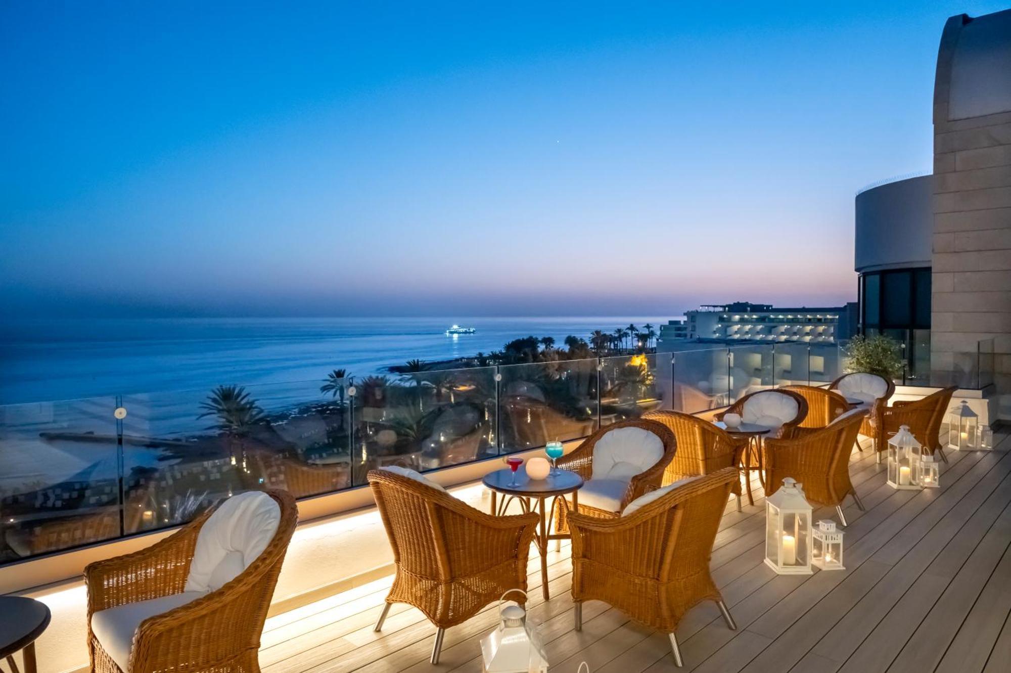 Constantinou Bros Athena Beach Hotel Geroskipou Exterior photo
